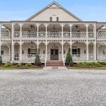 Exterior view of the front of Longbranch Recovery in Covington LA