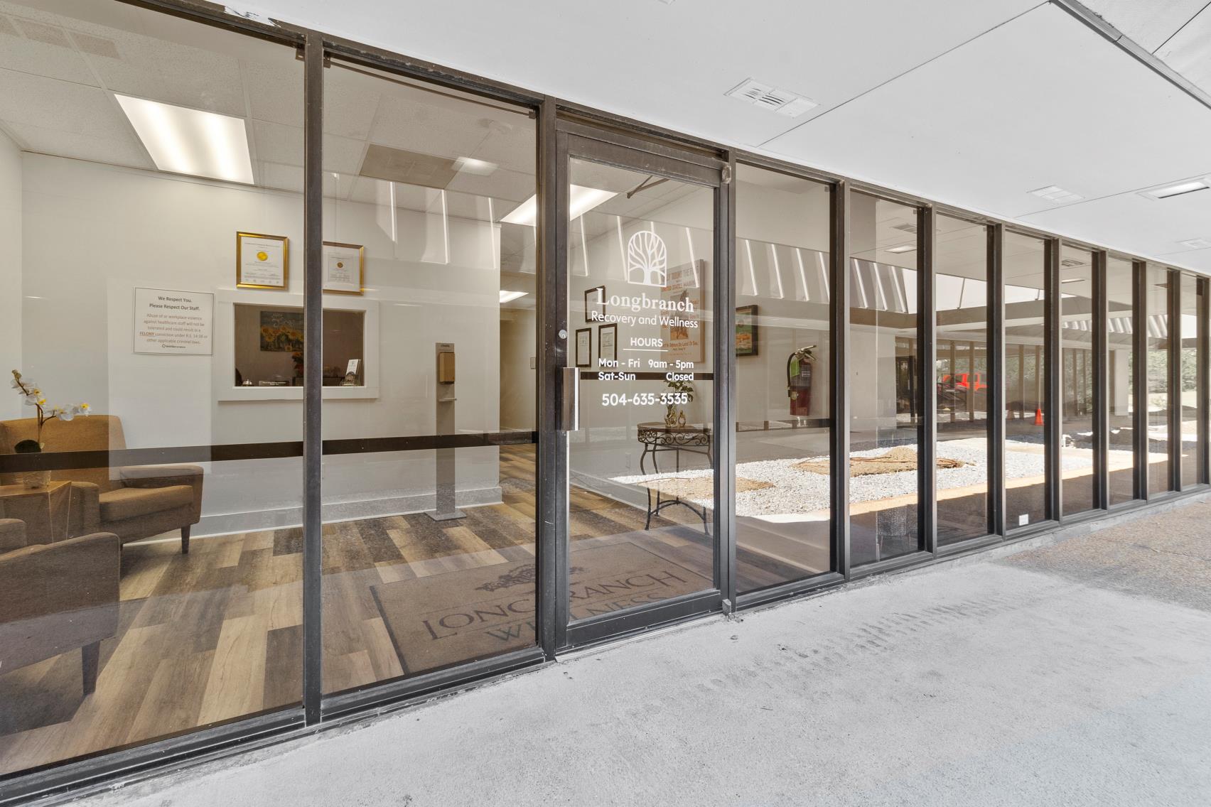 Front Door of Longbranch IOP rehab in Covington, LA.